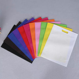 Κίνα Προσαρμοσμένες τσάντες υφάσματος λογότυπων μη υφαμένες με το πτυσσόμενο σχέδιο εκτύπωσης όφσετ προμηθευτής
